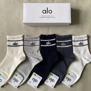Alo Yoga Socks 5 Pack